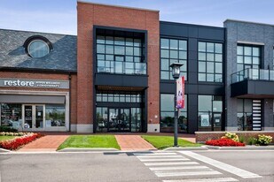 728 Waukegan Rd in Deerfield, IL - Building Photo