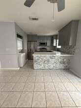 10644 NW 87th Ct in Hialeah, FL - Building Photo - Building Photo