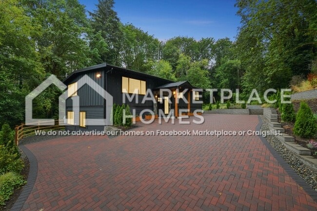 property at 2032 N Castle Way