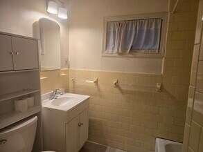 17 Mason St, Unit Unit 1 in Medford, MA - Foto de edificio - Building Photo