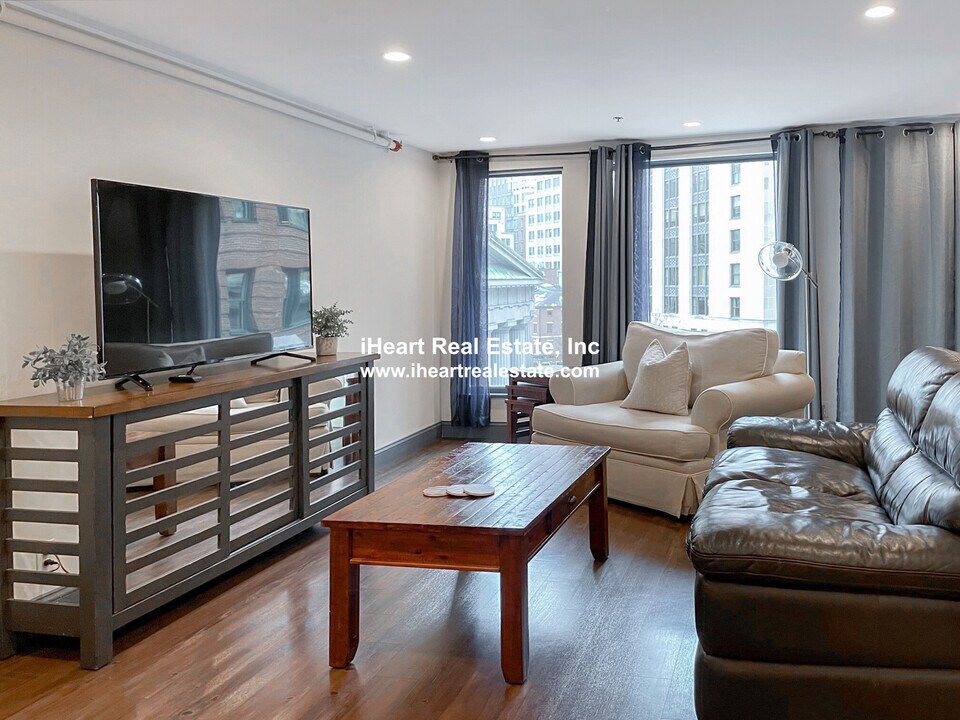 150 State St in Boston, MA - Foto de edificio