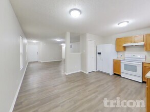 10818 Wymm Ln in Ingalls, IN - Foto de edificio - Building Photo