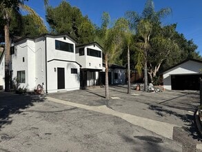 9859 Foothill Blvd, Unit 9859 in Sylmar, CA - Building Photo - Building Photo