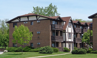 1106-1110 Chalet Dr Apartments