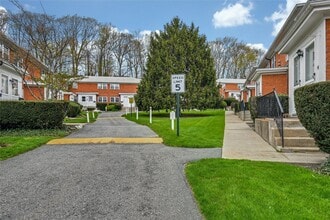 451 Main St in Northport, NY - Building Photo - Building Photo