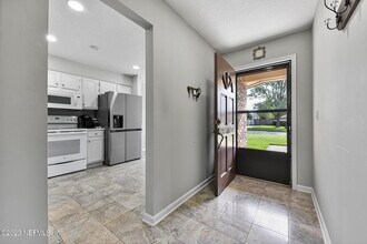 9126 Trevi Cir W in Jacksonville, FL - Building Photo - Building Photo