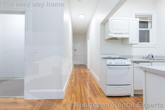 891 Massachusetts Ave in Cambridge, MA - Building Photo - Building Photo
