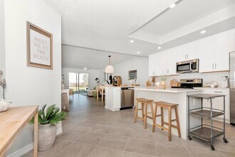 12520 Galapagos Ct, Unit 101 in Venice, FL - Building Photo - Building Photo