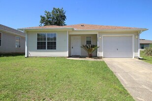 10605 Wilderness Ln in Pensacola, FL - Building Photo