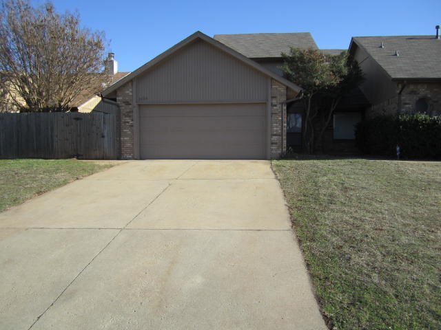 6124 Gaelic Glen Dr in Oklahoma City, OK - Building Photo