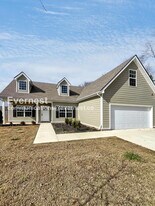 1413 Pipeline Ave in Columbia, TN - Building Photo