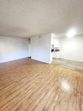 123 S Catalina St in Los Angeles, CA - Building Photo - Building Photo