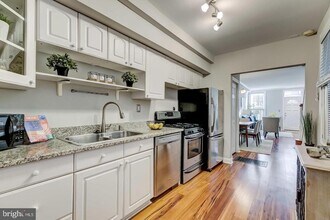 512 E Clement St in Baltimore, MD - Building Photo - Building Photo