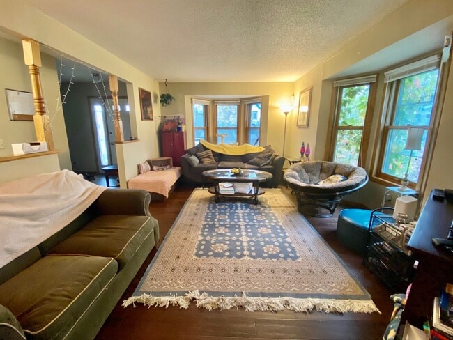 1109 23rd Ave SE in Minneapolis, MN - Building Photo - Building Photo