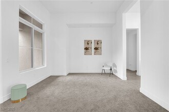 11049 Concord Vly Dr in Las Vegas, NV - Building Photo - Building Photo