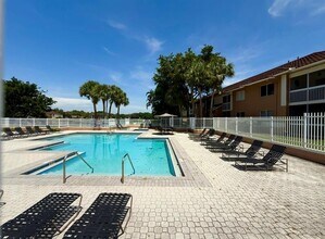 796 NW 91st Terrace in Plantation, FL - Foto de edificio - Building Photo