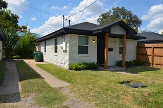 3007 Columbia St in Houston, TX - Building Photo - Building Photo