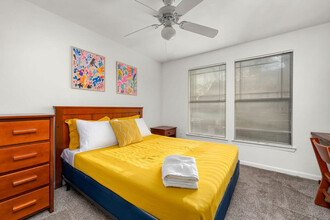 2511 Rustic Ridge Loop in Lutz, FL - Foto de edificio - Building Photo