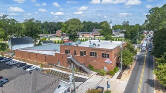 416 S Broad St in Monroe, GA - Building Photo