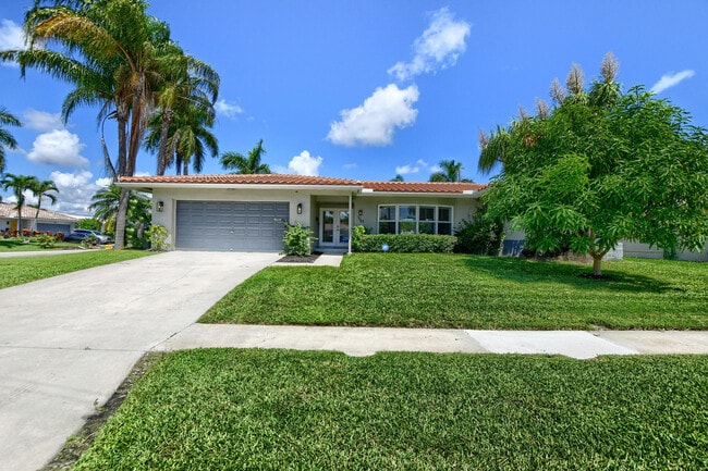 1167 SW 13th Dr