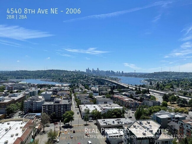 4540 8th Ave NE in Seattle, WA - Building Photo - Building Photo