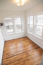 1922 Jefferson St NE, Unit 1 - Lower in Minneapolis, MN - Building Photo - Building Photo