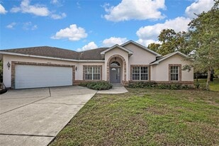 12052 Jade Ave in Spring Hill, FL - Building Photo