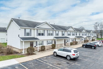 Campus West Apartments in Allendale, MI - Building Photo - Building Photo