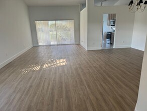 17061-3 Emile St in Boca Raton, FL - Building Photo - Building Photo