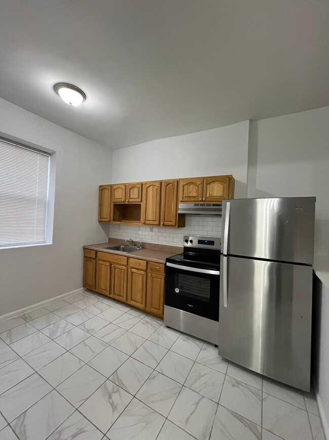 366 Forrest St, Unit 3