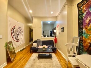 1836 N 17th St, Unit B in Philadelphia, PA - Foto de edificio - Building Photo