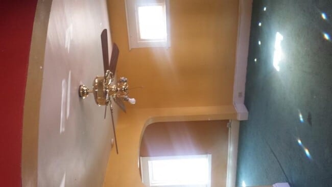 503 E Utica St in Buffalo, NY - Building Photo - Building Photo