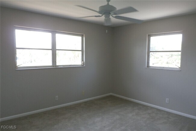 374 Connecticut St in Fort Myers Beach, FL - Building Photo - Building Photo