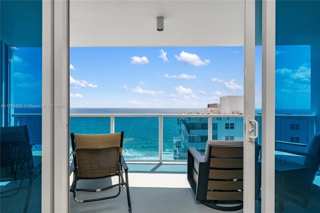 801 Briny Ave in Pompano Beach, FL - Building Photo - Building Photo