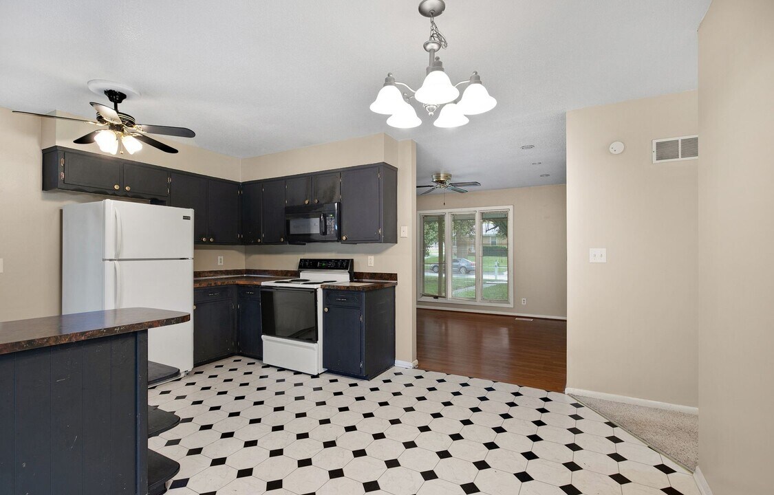 6338 Hartley St in Lincoln, NE - Building Photo