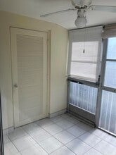 2556 Dudley Dr E in West Palm Beach, FL - Building Photo - Building Photo