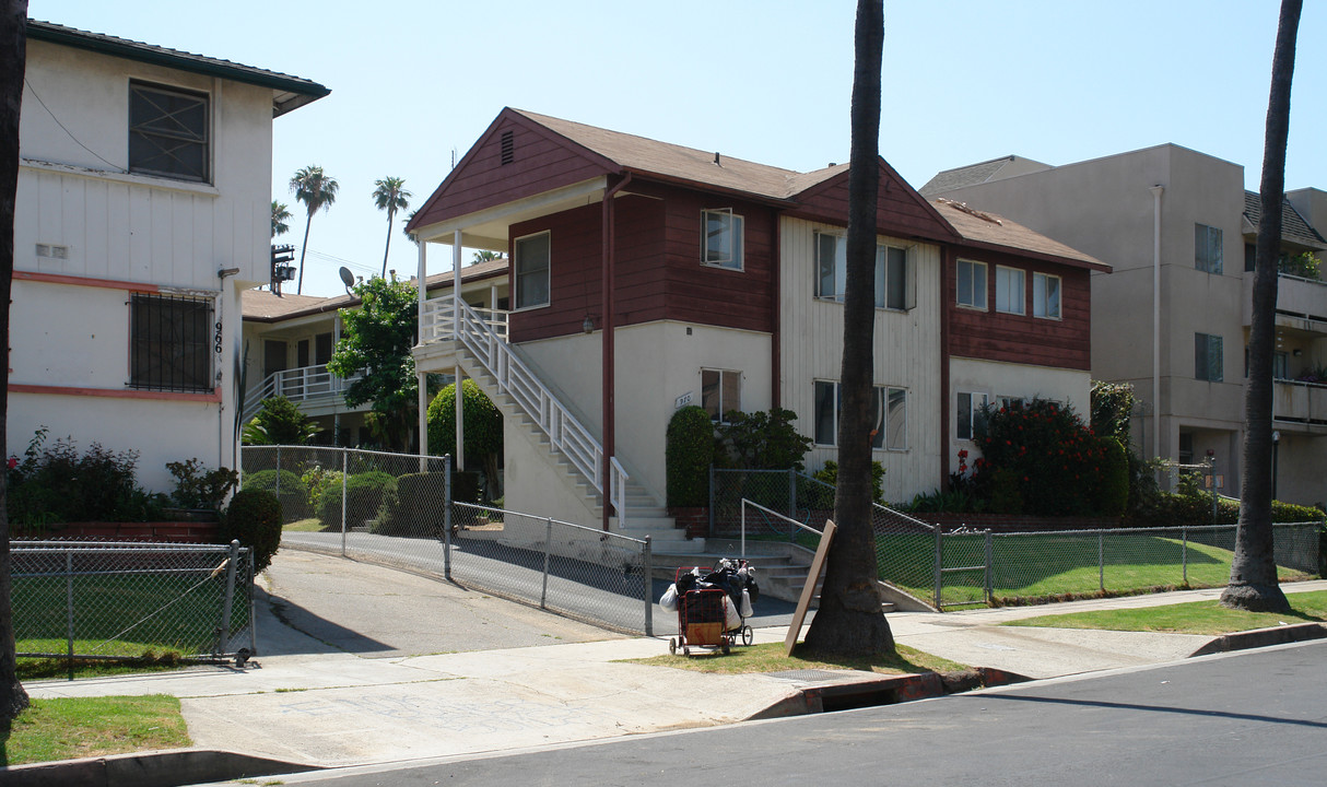 970 Elden Ave in Los Angeles, CA - Building Photo