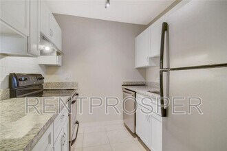 3244 S Semoran Blvd in Orlando, FL - Building Photo - Building Photo