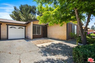 5464 Evelyn Dr in Banning, CA - Building Photo