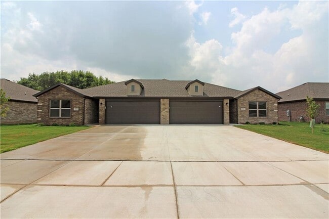 property at 1511 Purple Finch St