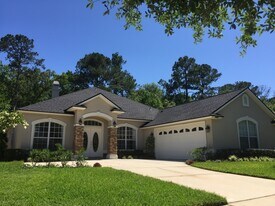 1464 Barrington Cir in St. Augustine, FL - Building Photo