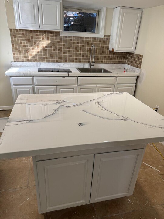 265 New York Ave, Unit 2 in Providence, RI - Building Photo