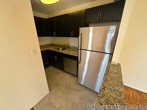 175 Freeman St in Brookline, MA - Building Photo - Building Photo