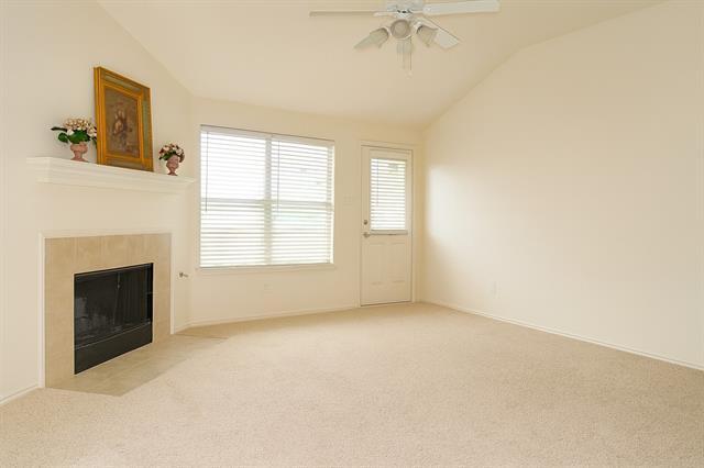 1121 Roping Reins Way in Haslet, TX - Building Photo - Building Photo