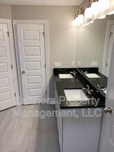 1521 N Dawes St in Fayetteville, AR - Building Photo - Building Photo