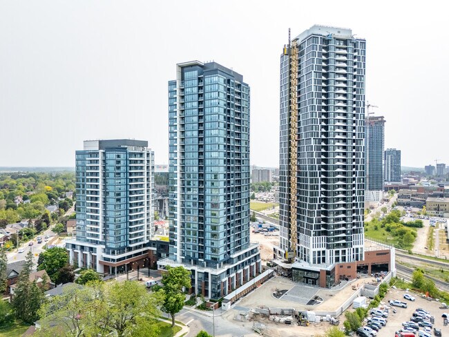 Station Park Union Towers in Kitchener, ON - Building Photo - Building Photo