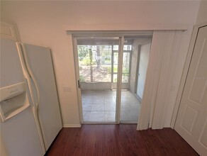2327 Lake Woodberry Cir in Brandon, FL - Building Photo - Building Photo