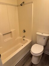 22 Main St Ext in Simsbury, CT - Building Photo - Building Photo