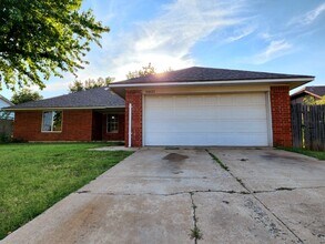 11621 Sagamore Dr in Yukon, OK - Building Photo - Building Photo