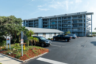 Cedar Island Club Condominiums in New Smyrna Beach, FL - Building Photo - Building Photo